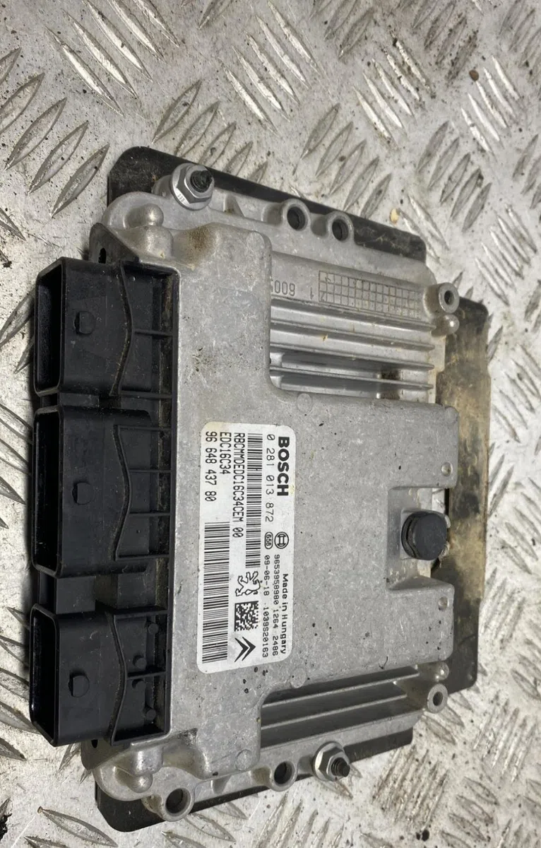 Calculateur moteur CITROEN BERLINGO 2 PHASE 1 occasion