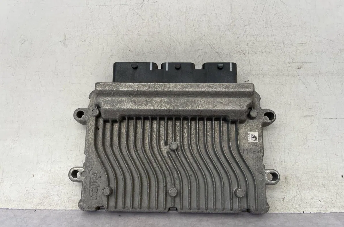 Calculateur moteur CITROEN C3 2 PHASE 1 occasion — photo 3