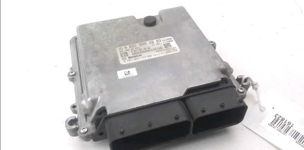 Calculateur moteur Mercedes-benz VITO Camionnette (W447) 116 cdi (447.601, 447.603, 447.605) (2014) occasion — photo 2