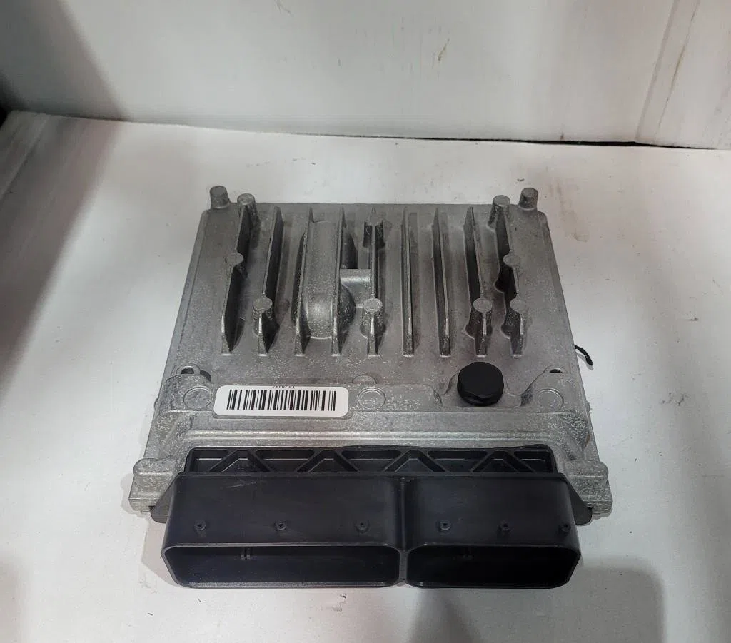 Calculateur moteur Mercedes-benz VITO - MIXTO Camionnette (W639) 113 cdi (639.601, 639.603, 639.605) (2010) occasion — photo 4