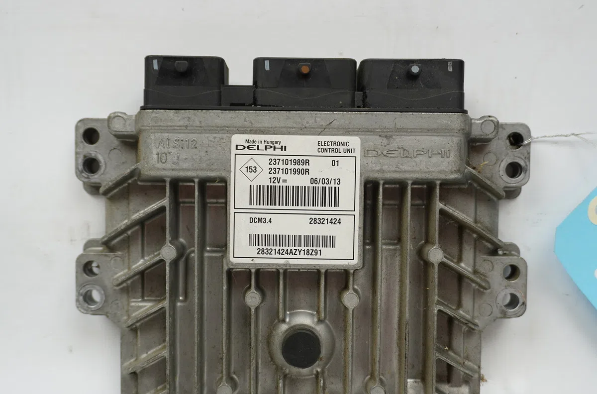 Calculateur moteur Renault CLIO III (BR0-1, CR0-1) 1.5 dci (2010-2014) 5 portes occasion — photo 2