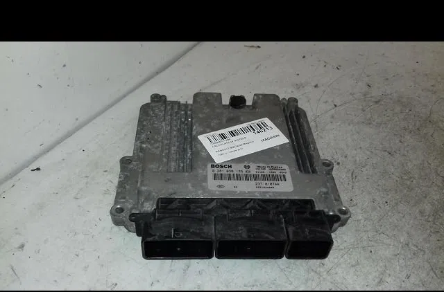 Calculateur moteur Renault MEGANE III Coupé (DZ0-1_) 1.6 dci (dz00, dz12, dz2a, dz13) (2011-2015) occasion — photo 2