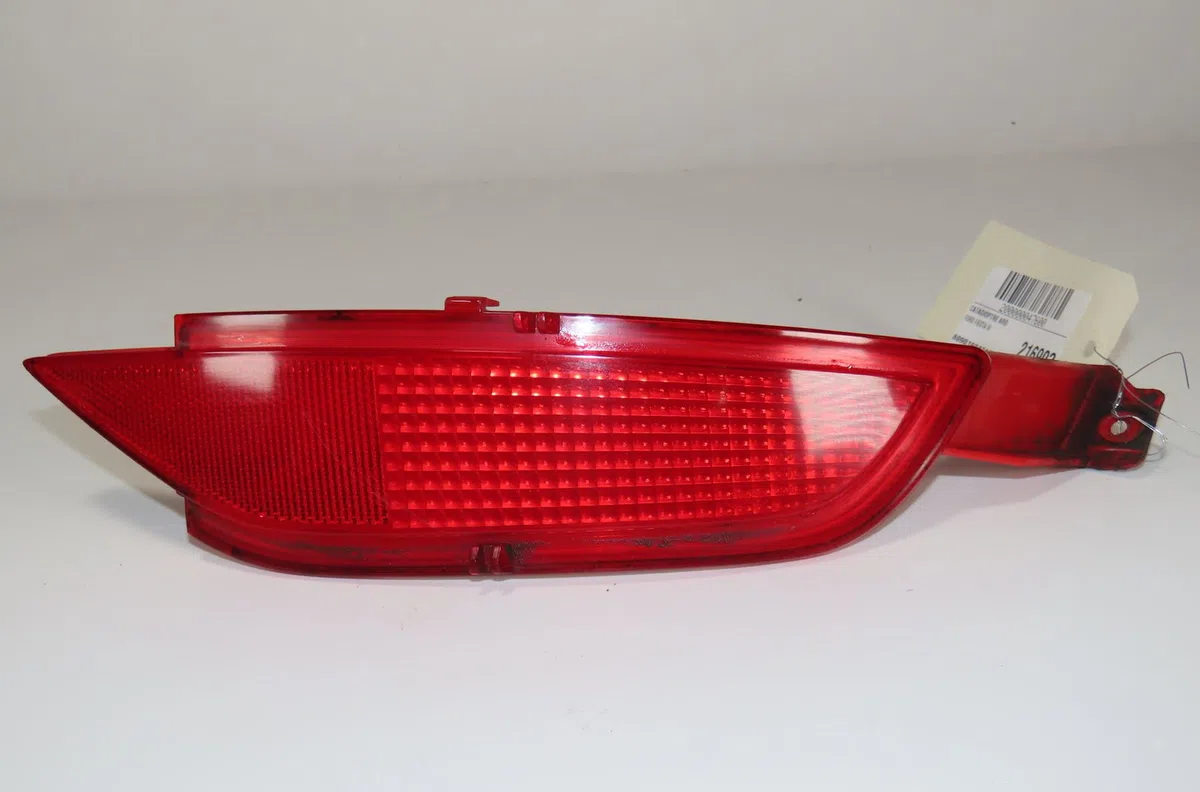 Catadioptre ard Ford FIESTA VI (CB1, CCN) 1.4 tdci (2010-2012) 3 portes occasion — photo 2