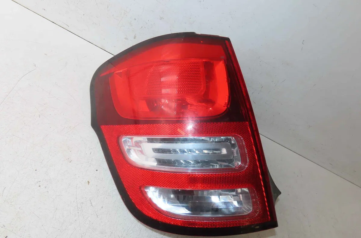 Catadioptre arg CITROEN C3 II occasion — photo 3