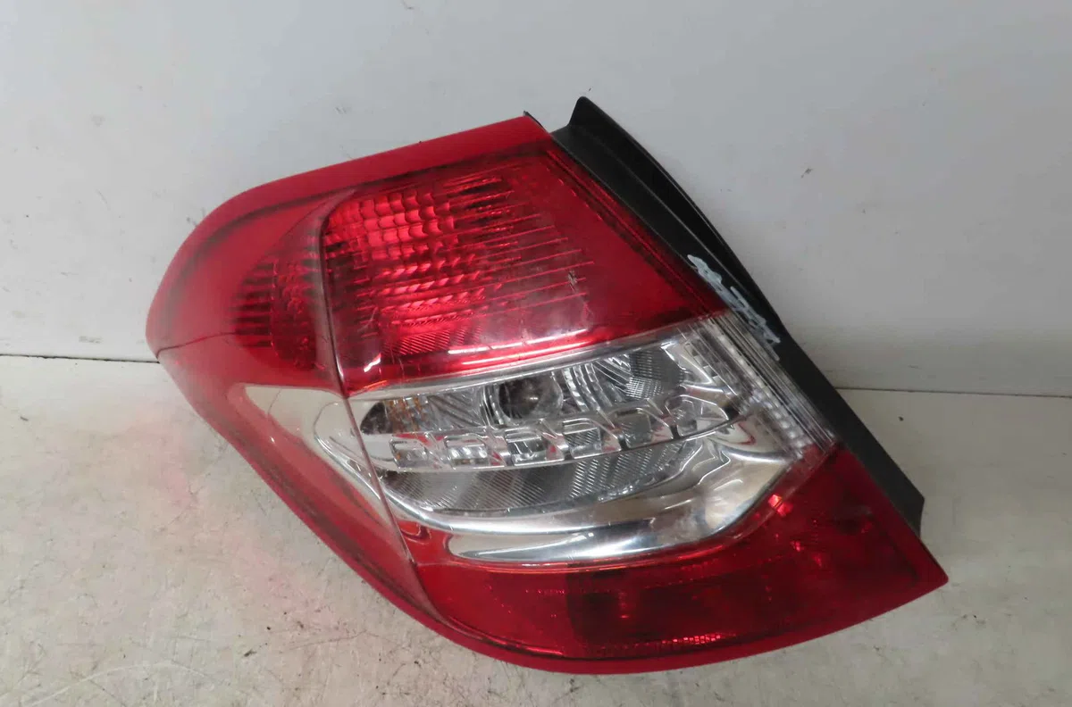 Catadioptre arg CITROEN C4 II occasion — photo 2