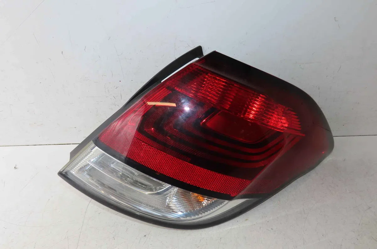 Catadioptre arg CITROEN C4 II occasion — photo 2