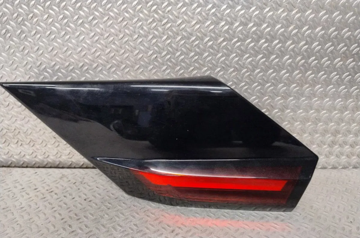 Catadioptre arg Citroen C4 III (BA_, BB_, BC_) E-c4 (bczkxc) (2020) occasion — photo 2