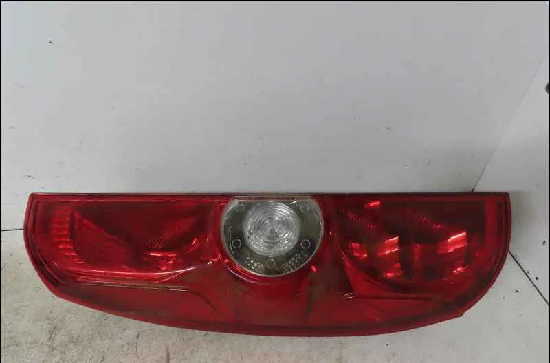 Catadioptre arg FIAT DOBLO II occasion — photo 4