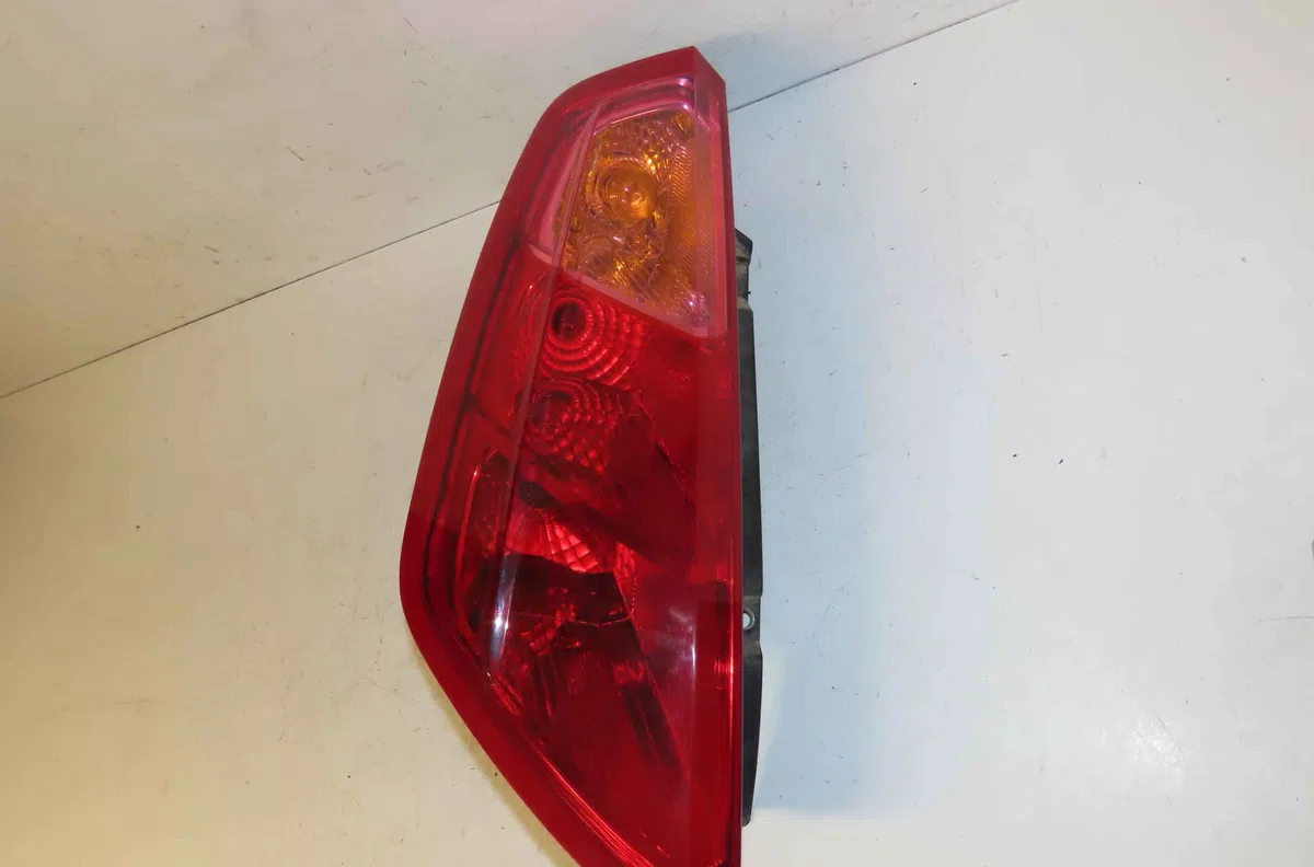 Catadioptre arg FIAT PUNTO EVO III occasion — photo 2