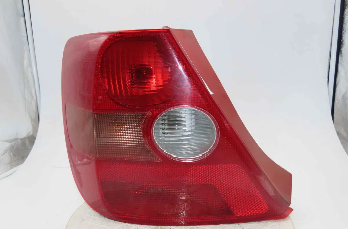 Catadioptre arg HONDA CIVIC VI occasion — photo 4