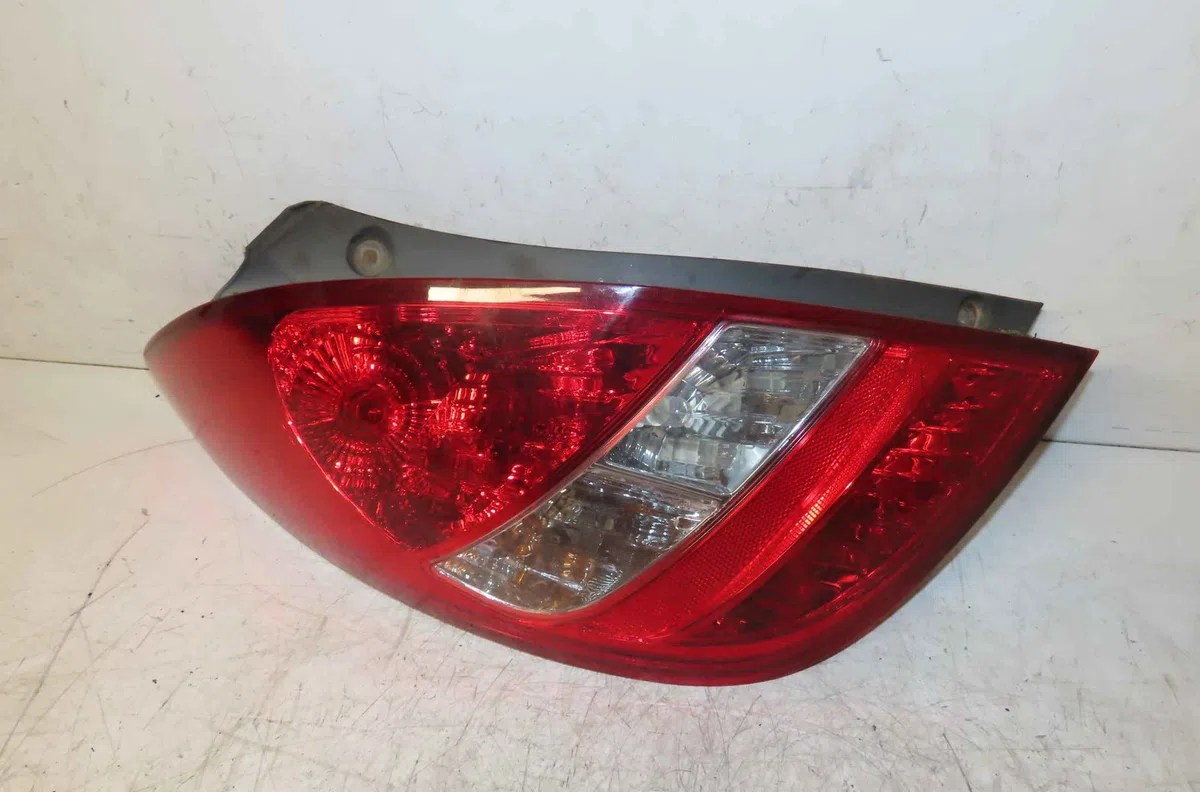 Catadioptre arg HYUNDAI I 20 I occasion — photo 4