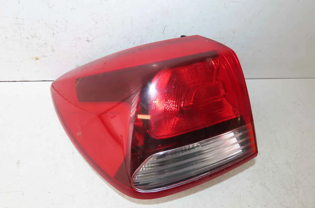 Catadioptre arg KIA RIO IV occasion — photo 4