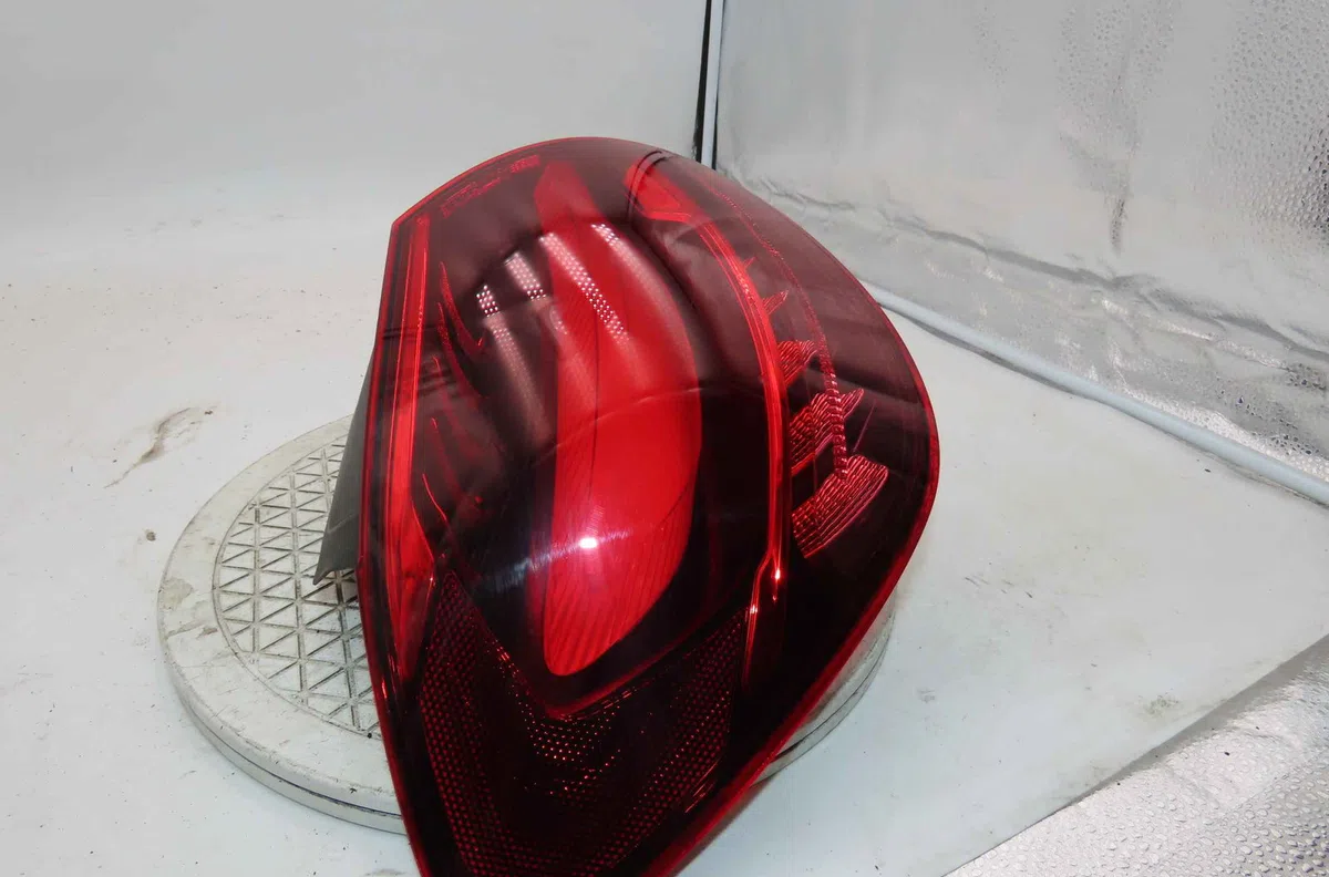 Catadioptre arg MERCEDES CLASSE A IV occasion — photo 2