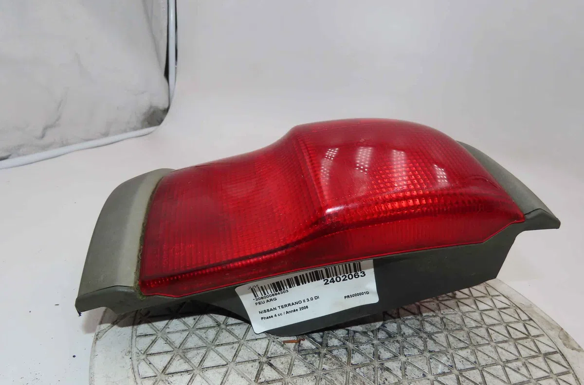 Catadioptre arg NISSAN TERRANO II occasion — photo 3