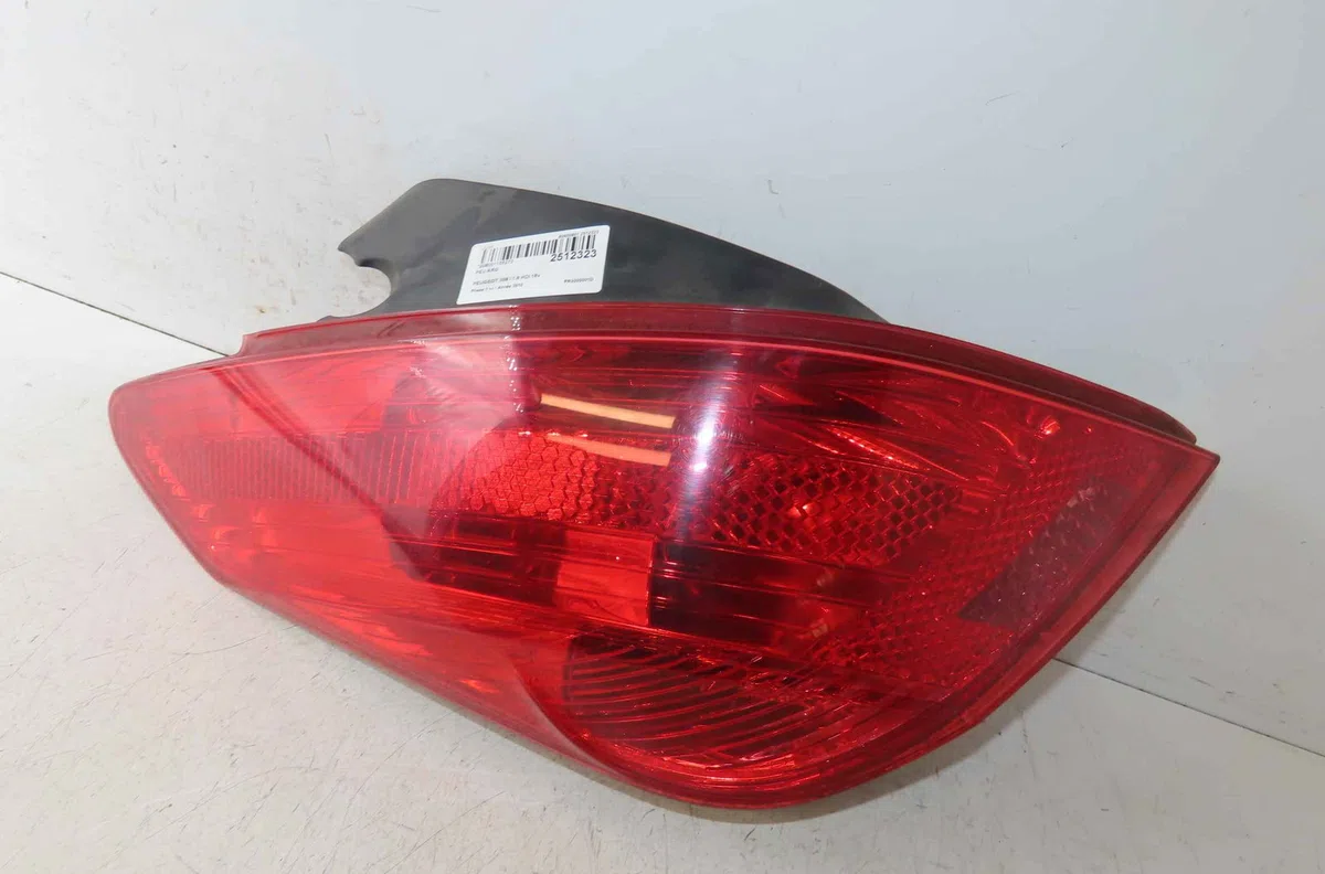 Catadioptre arg PEUGEOT 308 I occasion — photo 2