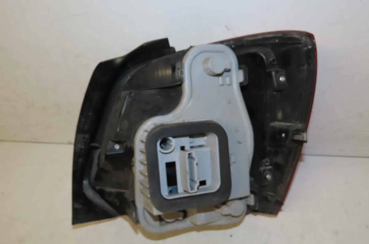 Catadioptre arg VOLKSWAGEN POLO V occasion — photo 2