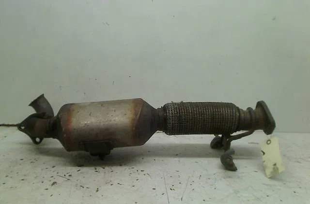 Catalyseur Ford MONDEO IV (BA7) 1.8 tdci (2007-2015) occasion — photo 2