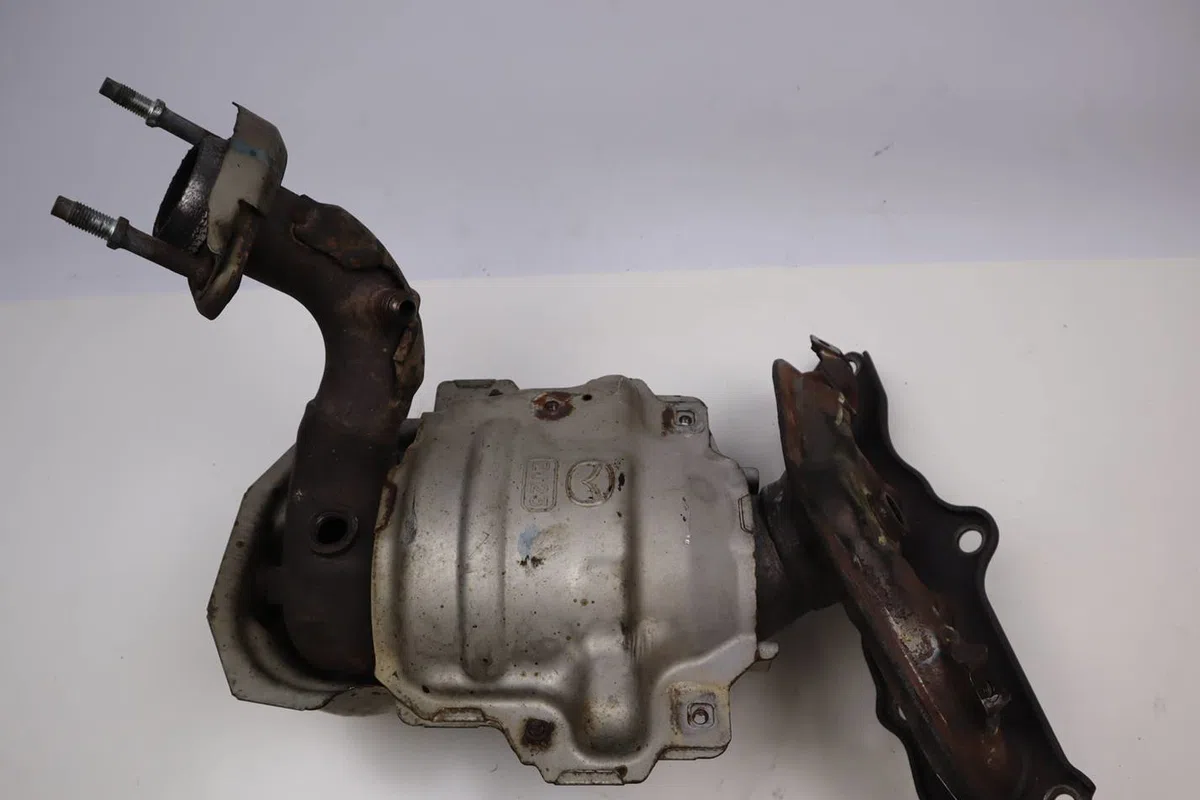 Catalyseur Mazda 2 (DE_, DH_) 1.3 (de3fs) (2007-2015) occasion — photo 3