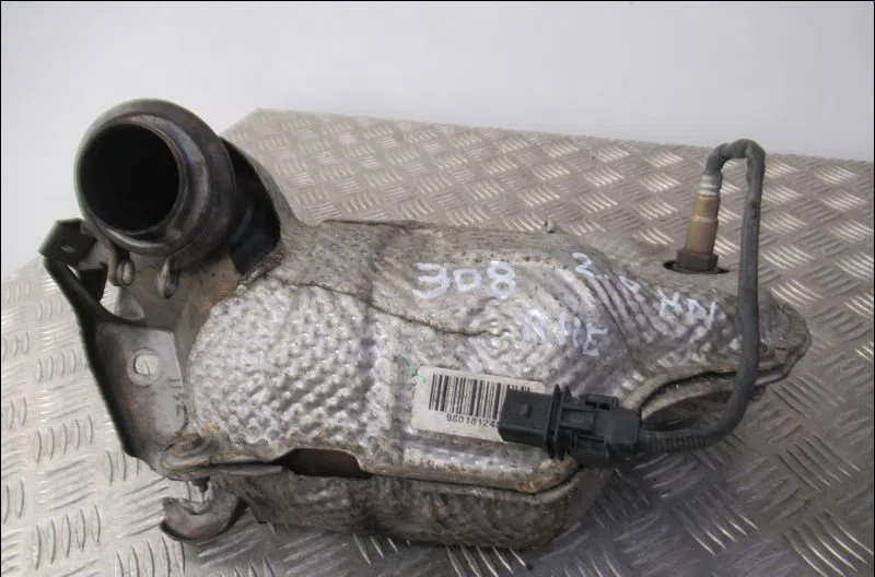 Catalyseur Peugeot 308 I (4A_, 4C_) 2.0 hdi (2007-2014) occasion — photo 4