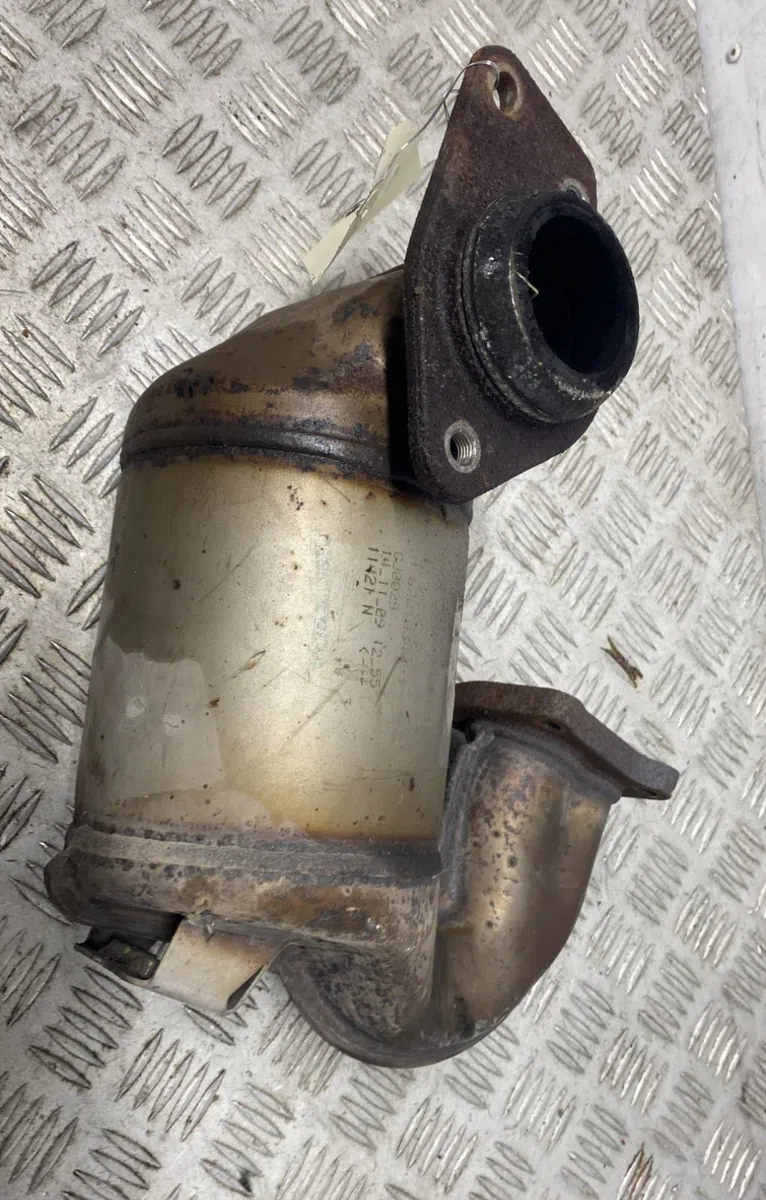 Catalyseur RENAULT CLIO 3 PHASE 2 occasion — photo 2