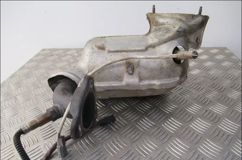 Catalyseur Renault SCÉNIC III (JZ0-1_) 1.2 tce (2012) occasion — photo 2