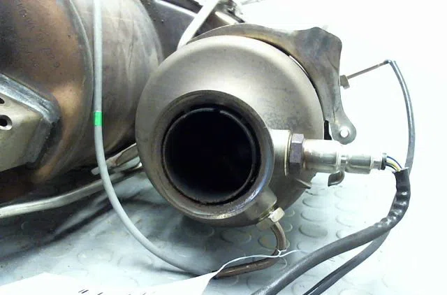 Catalyseur Seat LEON (5F1) 2.0 tdi (2012-2020) 5 portes occasion — photo 3