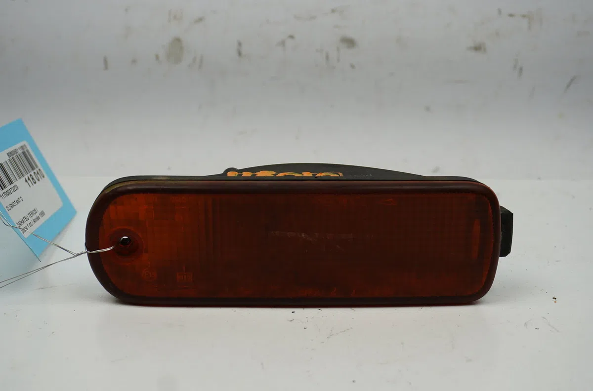 Clignotant droit Daihatsu TERIOS (J1_) 1.3 4wd (j100) (1997-2000) 5 portes occasion — photo 2