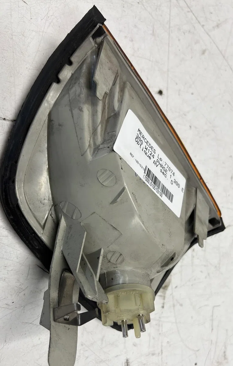 Clignotant droit MERCEDES 300 W124 PHASE 1 occasion — photo 3