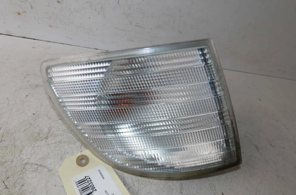 Clignotant droit MERCEDES VITO I occasion — photo 2