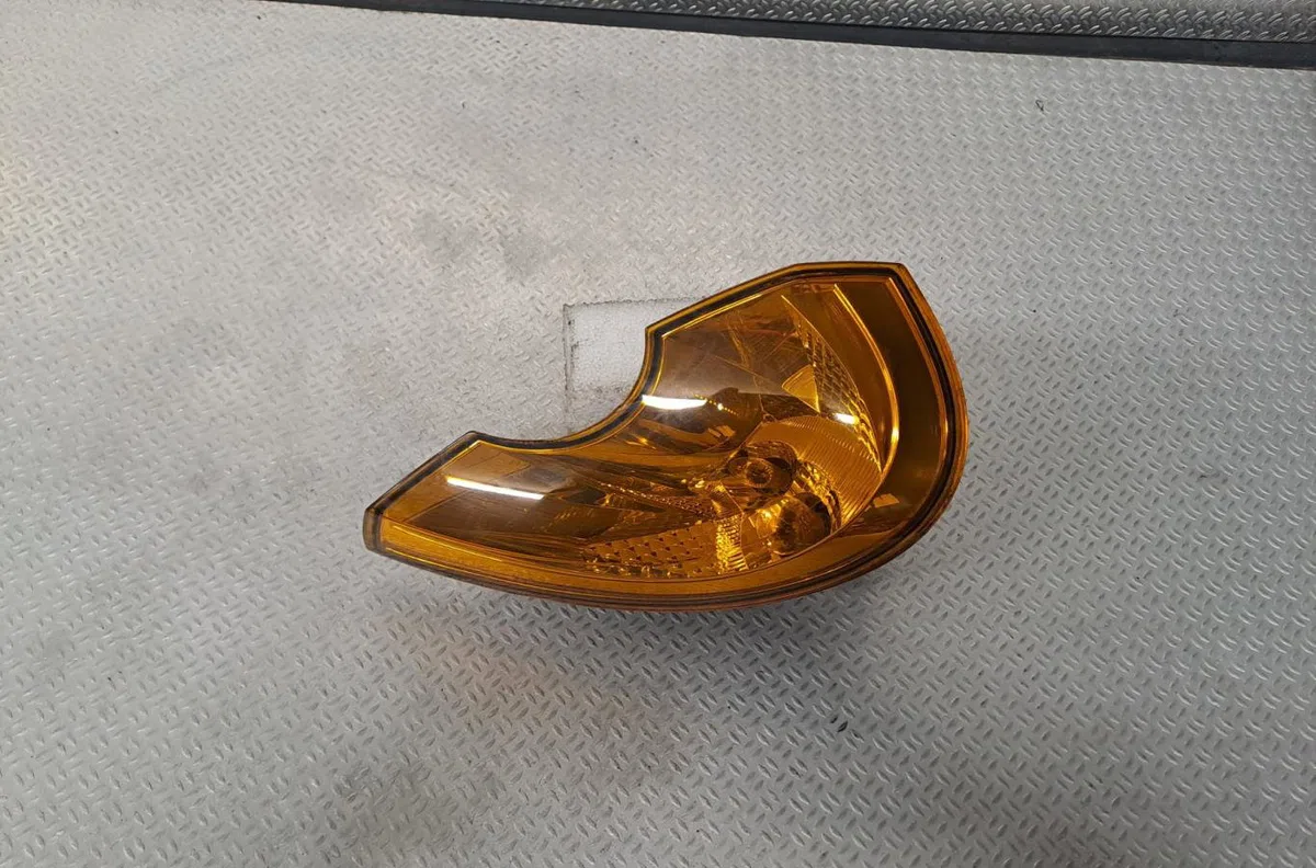 Clignotant droit Renault MODUS - GRAND MODUS (F-JP0_) 1.5 dci (fp0e, jp0e) (2004) occasion — photo 2