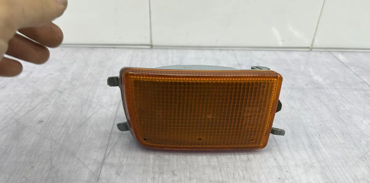 Clignotant droit VOLKSWAGEN GOLF 3 occasion — photo 3