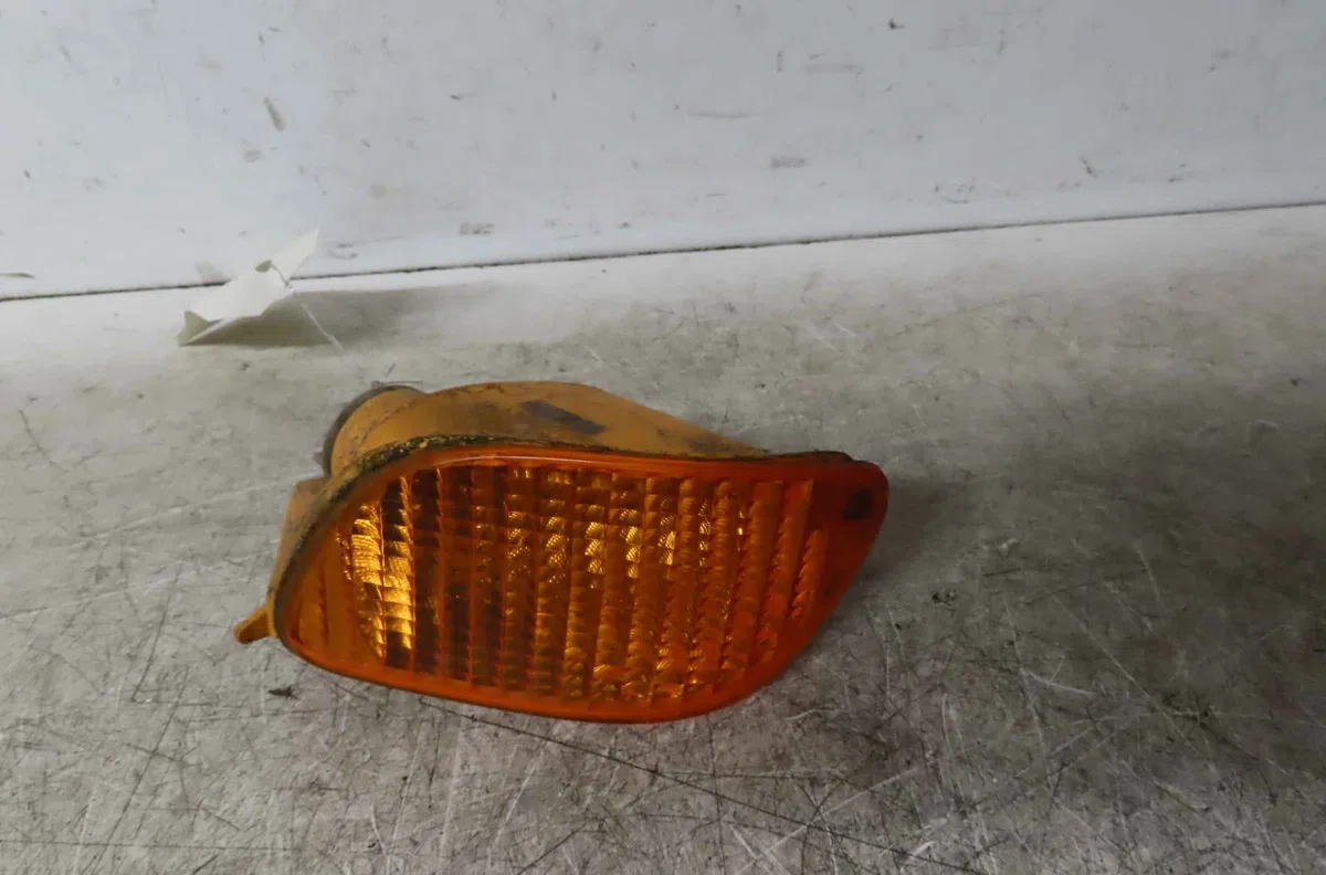 Clignotant gauche FORD FOCUS I occasion — photo 4