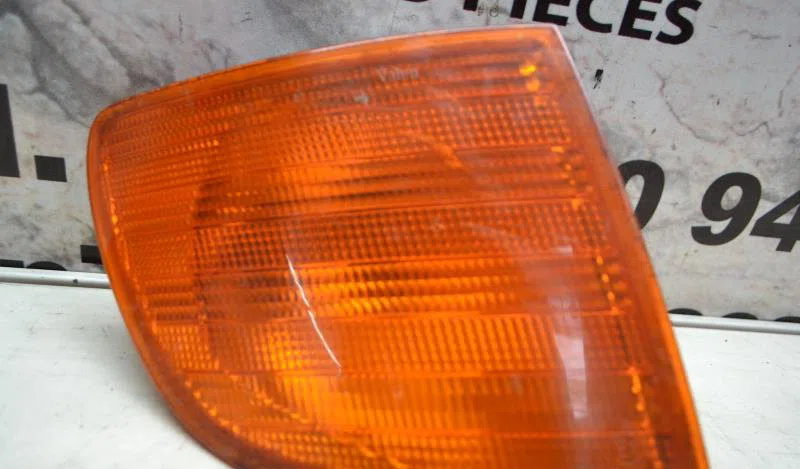 Clignotant gauche MERCEDES VITO 638 occasion — photo 3