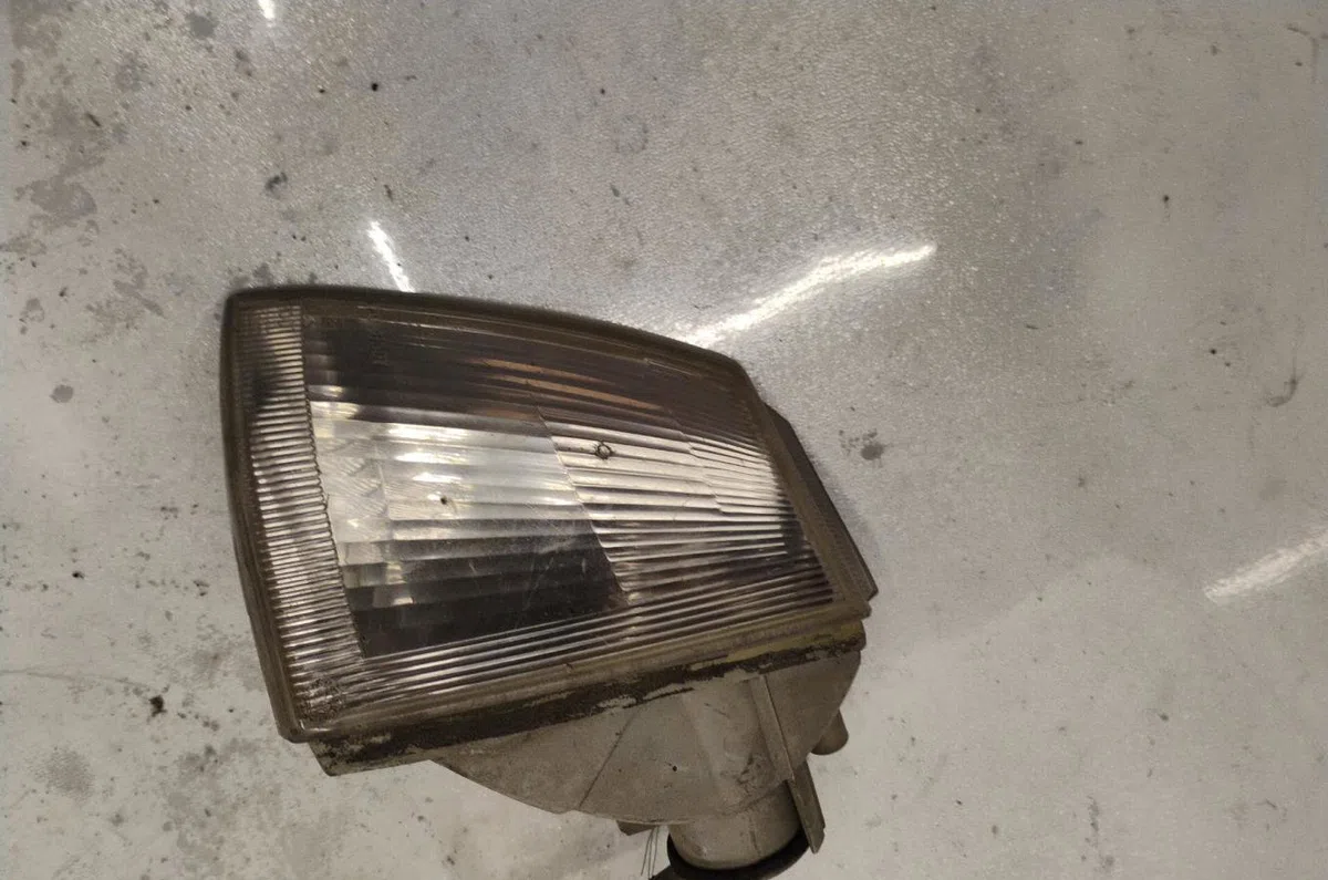 Clignotant gauche RENAULT CLIO 1 PHASE 1 occasion — photo 2