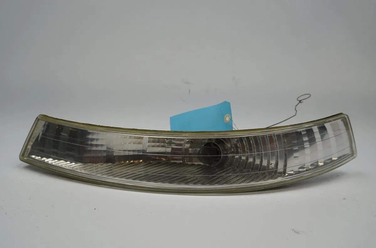 Clignotant gauche Renault TRAFIC II Camionnette (FL) 2.5 dci 135 (fl0d) (2003-2006) occasion — photo 2