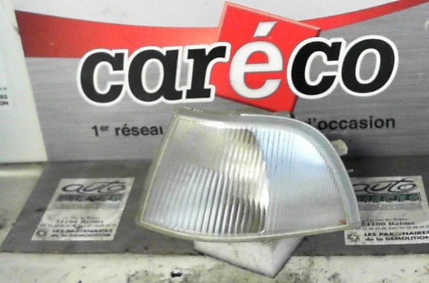 Clignotant gauche VOLVO V 40 1 PHASE 1 BREAK occasion — photo 3