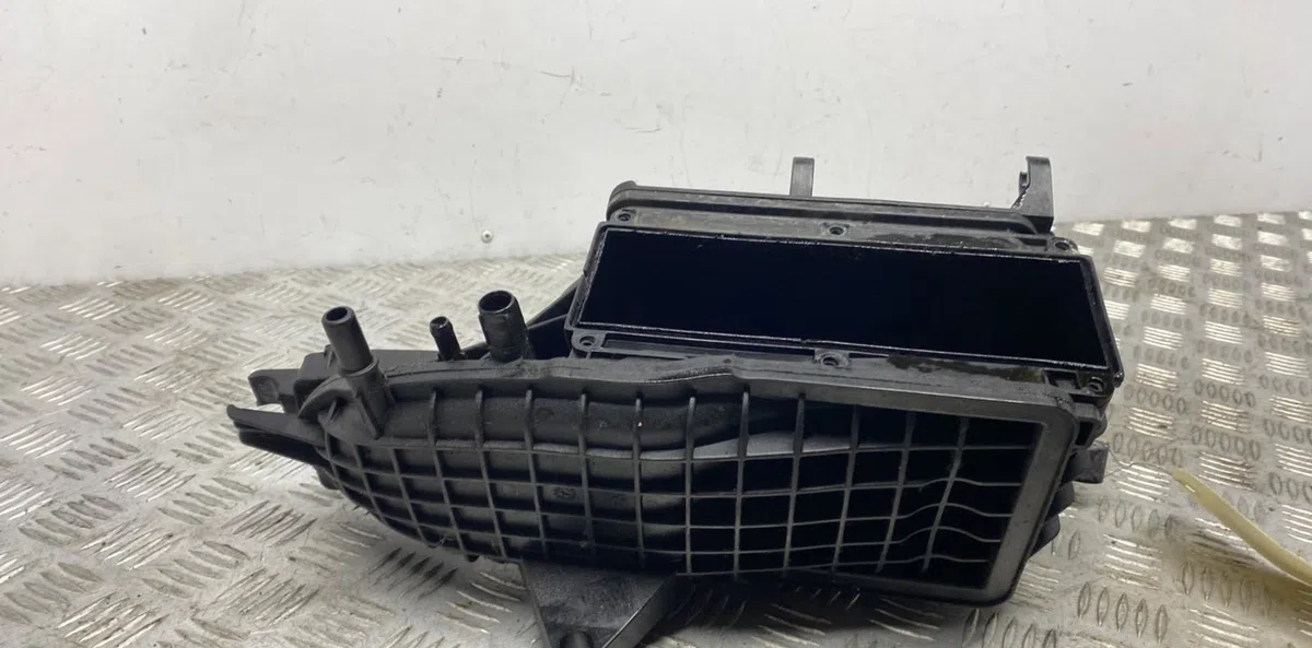 Collecteur admission VOLKSWAGEN GOLF 6 occasion — photo 2