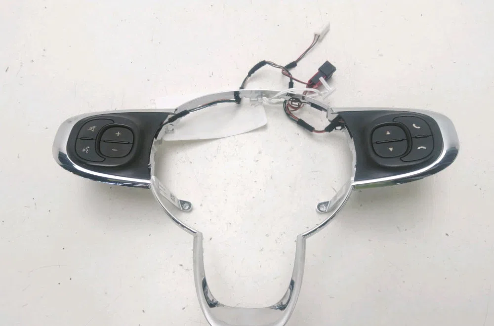 Commande autoradio Fiat 500 (312_) 1.2 (312axa1a) (2007) 3 portes occasion — photo 2