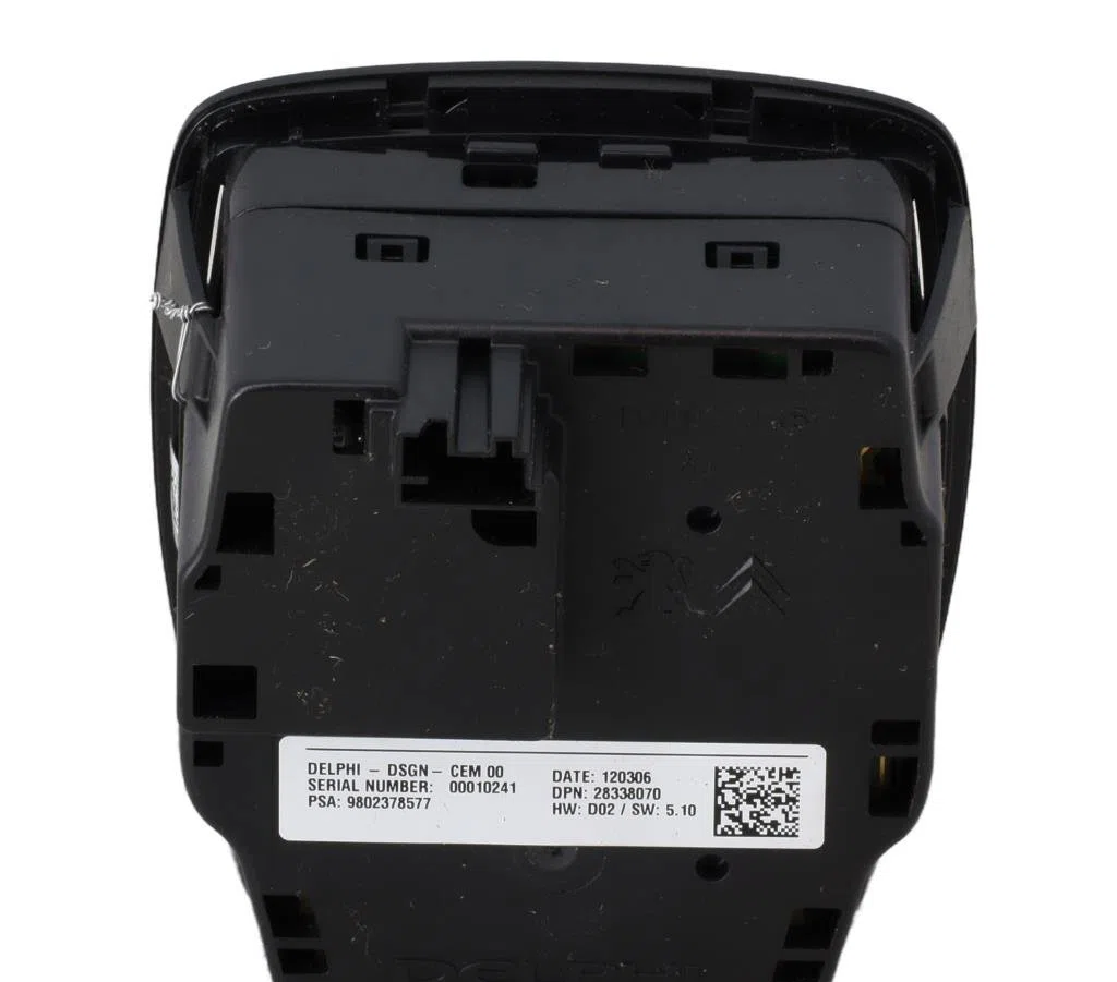 Commande autoradio Peugeot 508 SW I (8E_) 1.6 thp (2010-2018) occasion — photo 2
