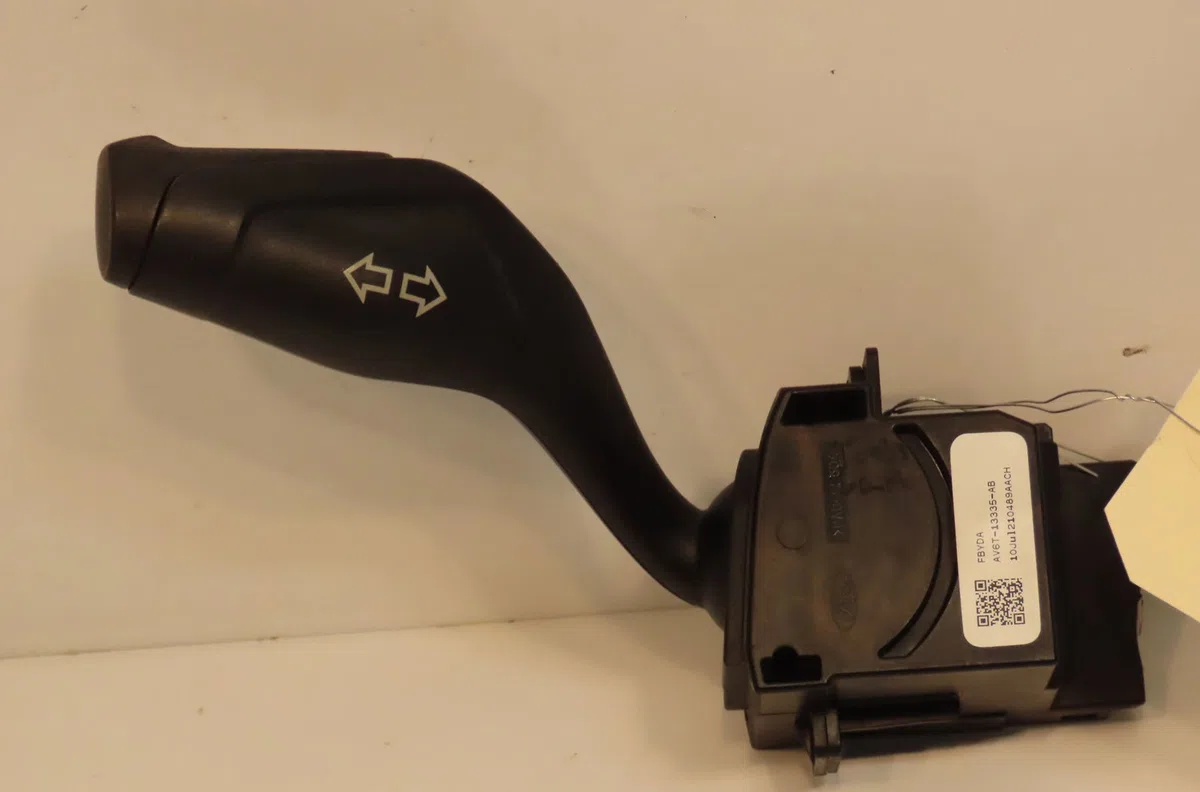 Commande clignotant Ford C-MAX II (DXA-CB7, DXA-CEU) 1.6 tdci (2010-2019) 5 portes occasion