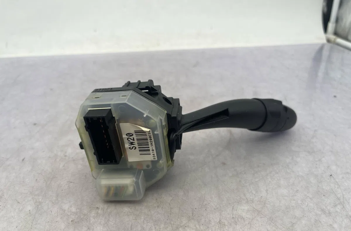 Commande clignotant KIA CEE-D 1 SPORT WAGON PHASE 1 BREAK occasion — photo 2