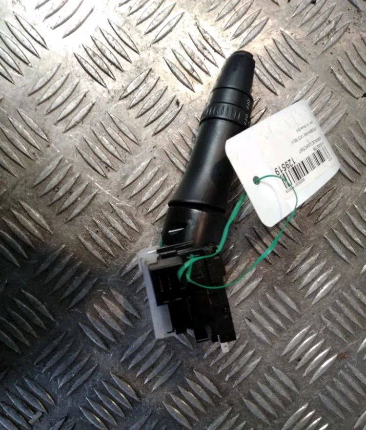 Commande clignotant Mitsubishi ASX (GA_W_) 1.8 di-d (ga6w) (2010) occasion — photo 2
