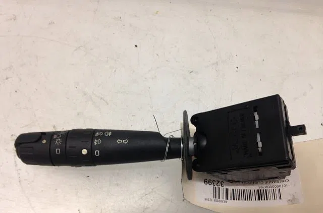 Commande clignotant Peugeot 406 Coupé (8C) 2.0 16v (1997-2004) occasion — photo 4