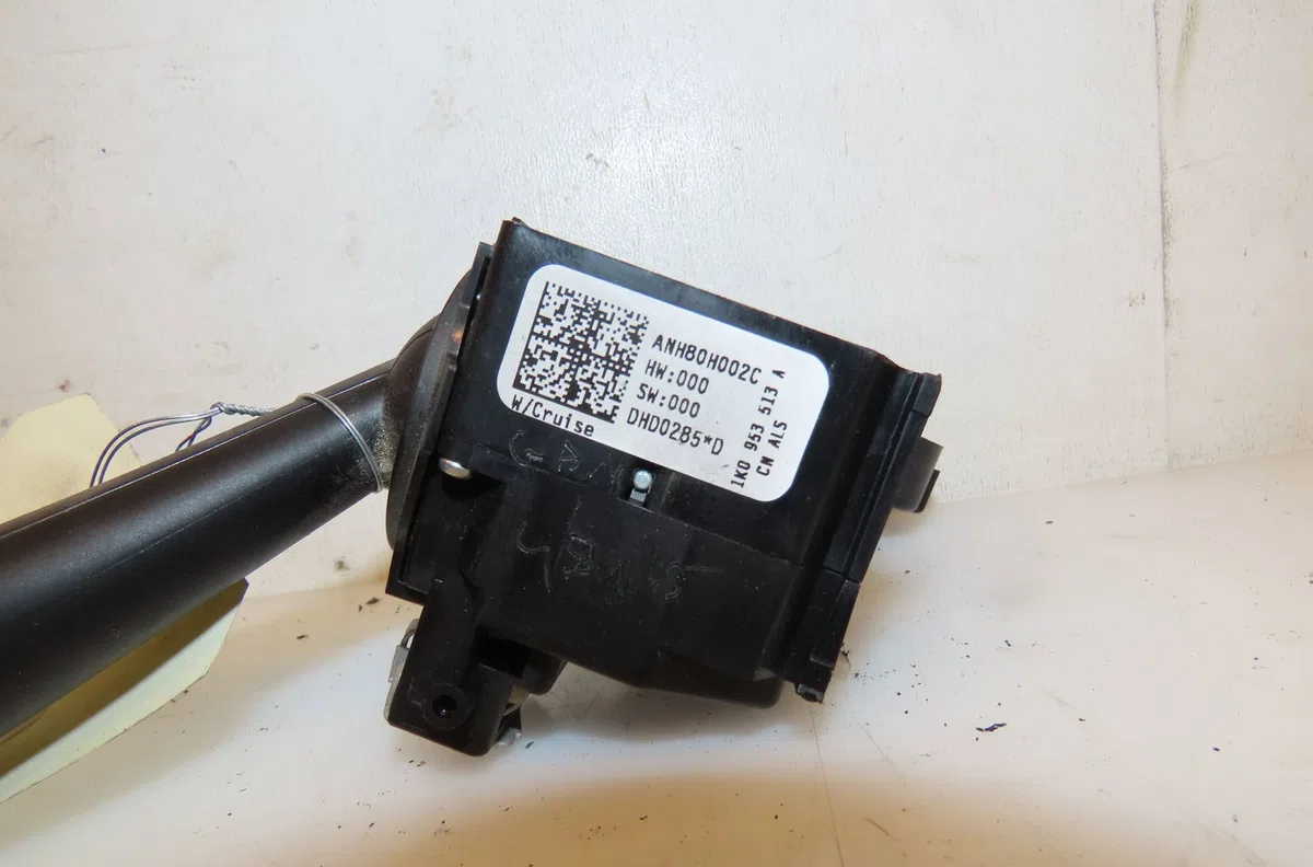 Commande clignotant Volkswagen JETTA III (1K2) 1.9 tdi (2005-2010) occasion — photo 3