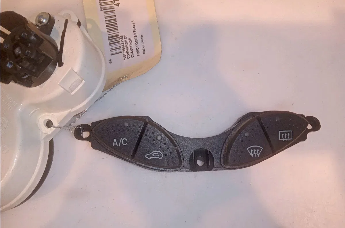 Commande de chauffage Ford FOCUS I (DAW, DBW) 1.8 16v (1998-2004) occasion — photo 3