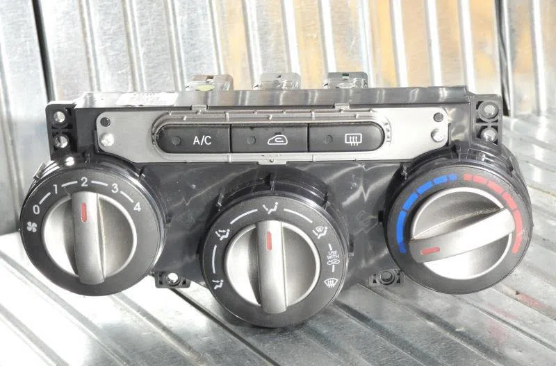 Commande de chauffage HYUNDAI I 10 1 PHASE 2 occasion — photo 4