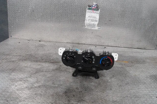 Commande de chauffage KIA PICANTO 1  PICANTO 1 PHASE 1 occasion — photo 2