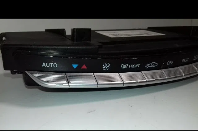 Commande de chauffage Mercedes-benz CLASSE S (W221) S 320 cdi (221.022, 221.122) (2005-2009) occasion — photo 2
