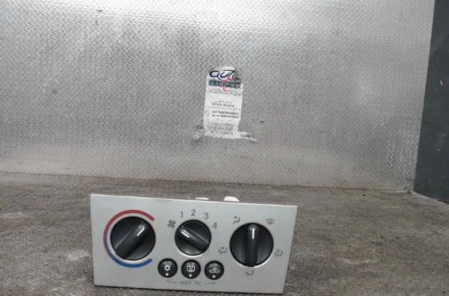 Commande de chauffage OPEL MERIVA A  MERIVA A PHASE 1 occasion — photo 2