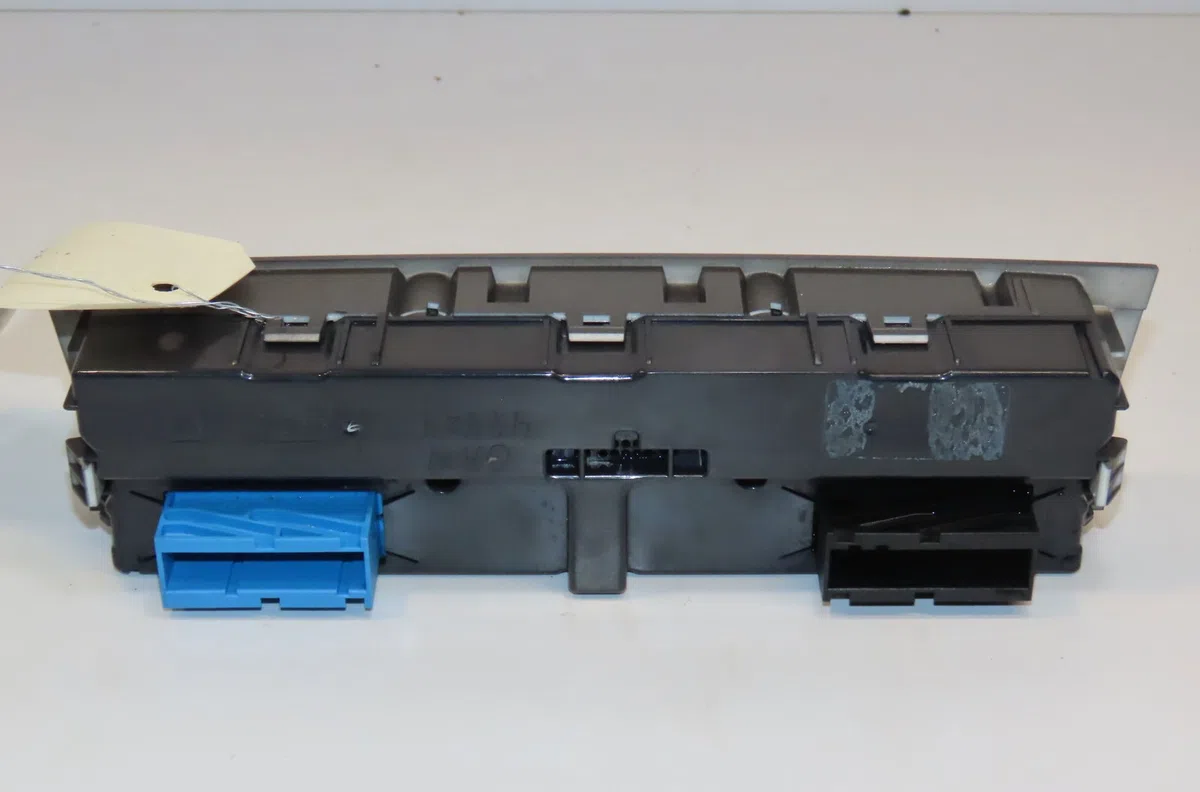 Commande de chauffage Opel VECTRA C GTS (Z02) 1.9 cdti (f68) (2004-2009) occasion — photo 2